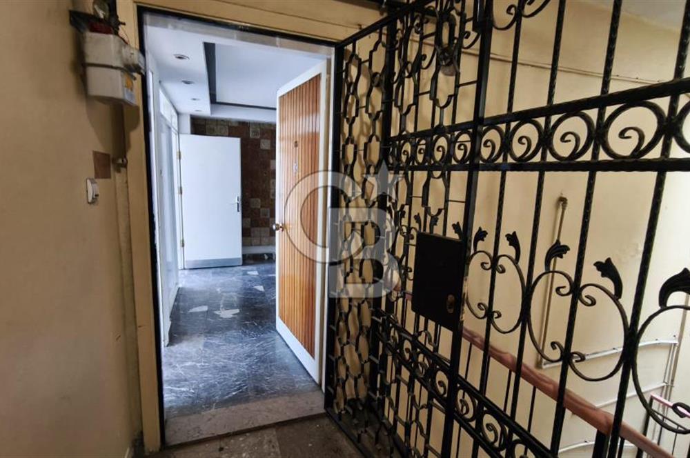 KIZILAY MEŞRUTİYET CADDESİNDE KİRALIK 4+1 OFİS