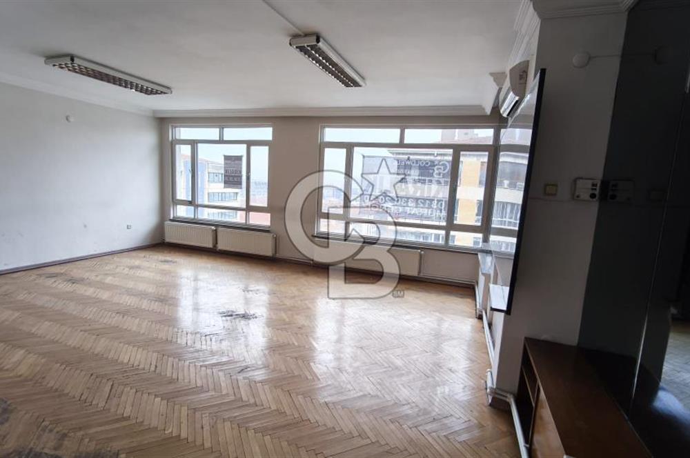 KIZILAY MEŞRUTİYET CADDESİNDE KİRALIK 4+1 OFİS