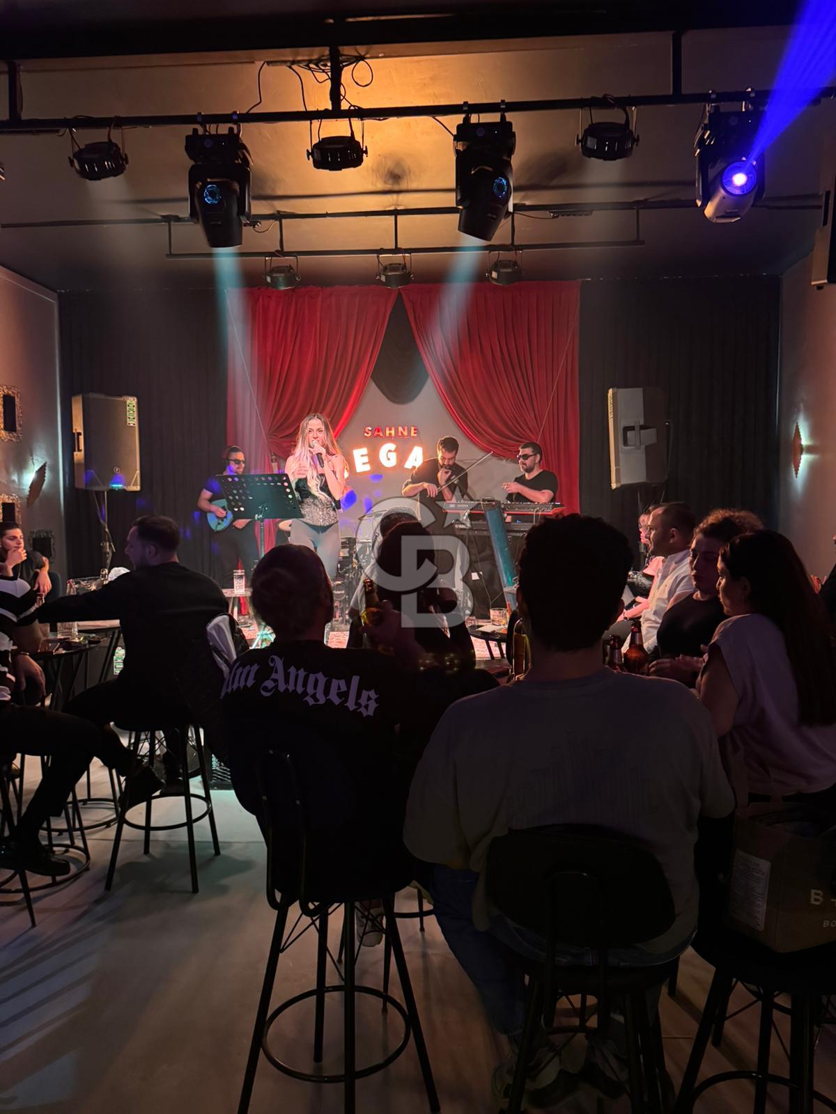 BÜYÜKÇEKMECE'DE DEVREN KİRALIK BAR RESTAURANT ALKOL RUHSATLI