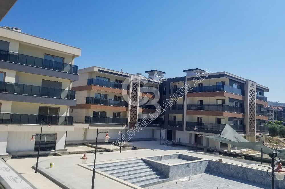 KUŞADASI İKİÇEŞMELİK MAHALLESİNDE OTOPARKLI GÜVENLİKLİ YENİ 1+1  DAİRE