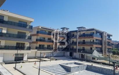 KUŞADASI İKİÇEŞMELİK MAHALLESİNDE OTOPARKLI GÜVENLİKLİ YENİ 1+1  DAİRE