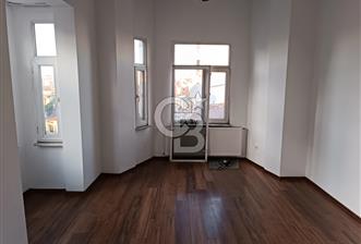 BEYOĞLU EMNİYET YANI 3.80 TAVAN TARİHİ BİNADA KİRALIK 3+1 DAİRE - 1 - 332813