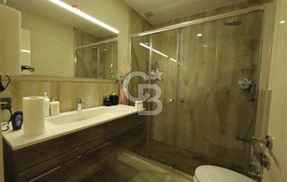 PARK CADDESİ VİVENDİ SİTESİ'NDE KATTA TEK 4,5+1 SATILIK DAİRE