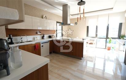 PARK CADDESİ VİVENDİ SİTESİ'NDE KATTA TEK 4,5+1 SATILIK DAİRE