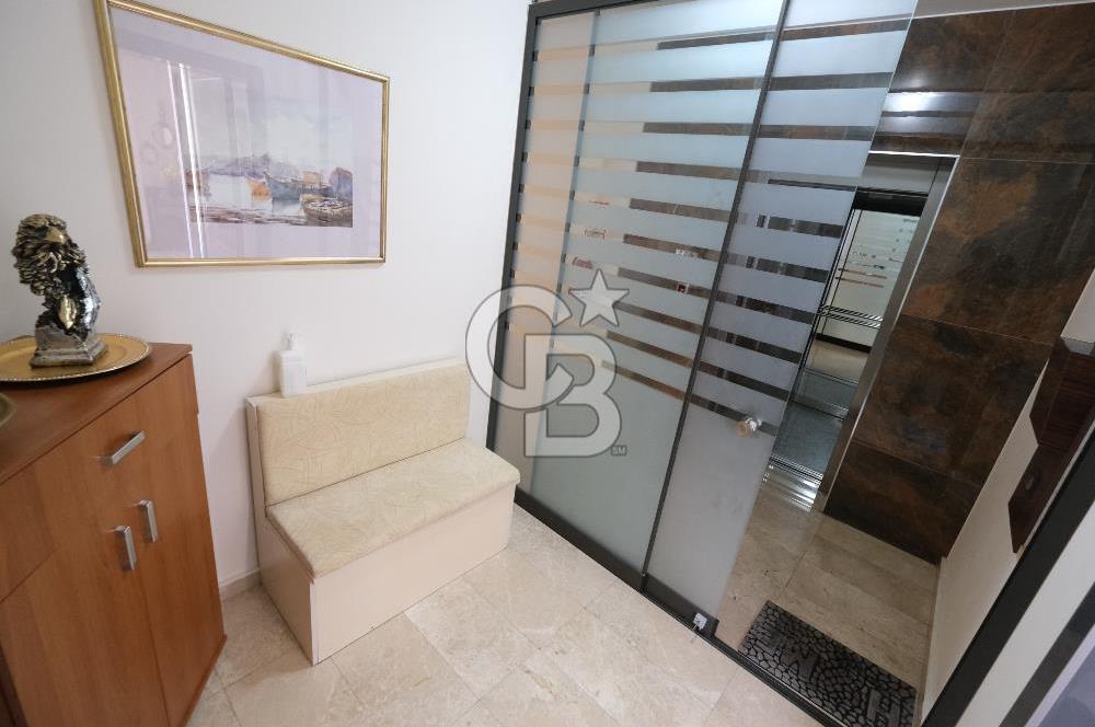 PARK CADDESİ VİVENDİ SİTESİ'NDE KATTA TEK 4,5+1 SATILIK DAİRE