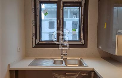 Suadiye Şaşkınbakkal da, Sahile 100 metre | Sıfır Binada Güney Cephe 2+1