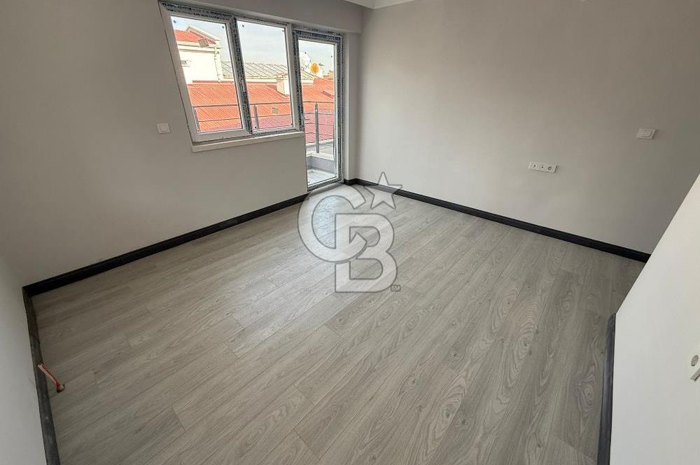 OTURUMA HAZIR SIFIR 4+1 DUBLEX LÜX YAPILI CADDE DİBİNDE !!!!!