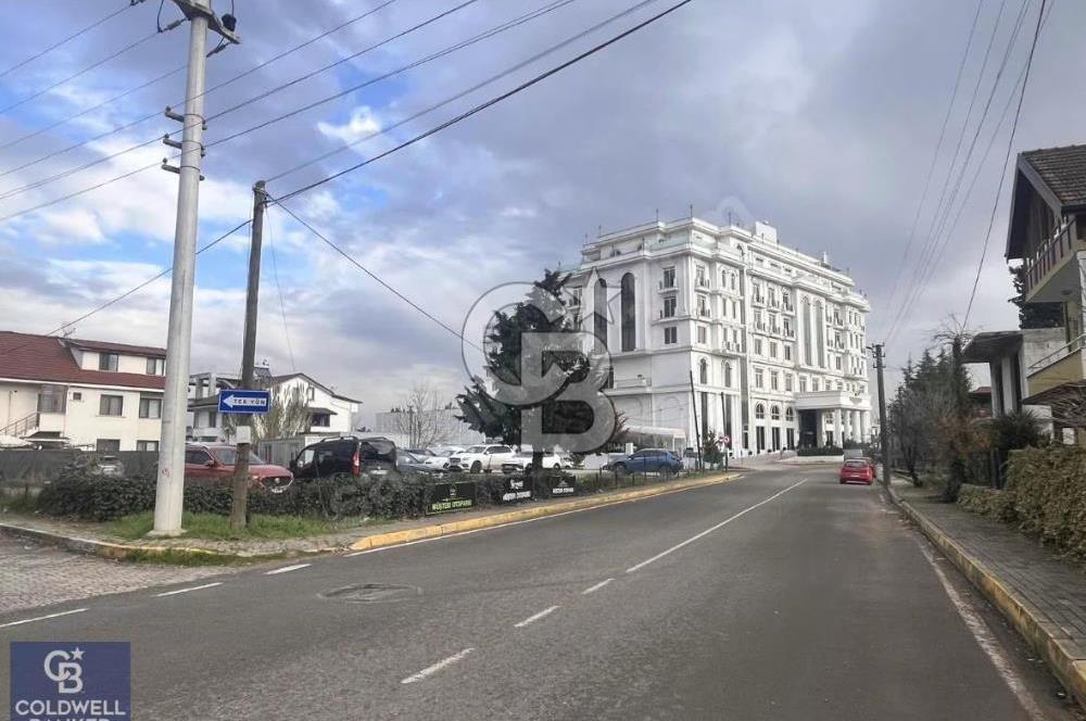 Başiskele Sahilde Muhteşem Konumda 110 m2 Kiralık Dükkan&İşyeri