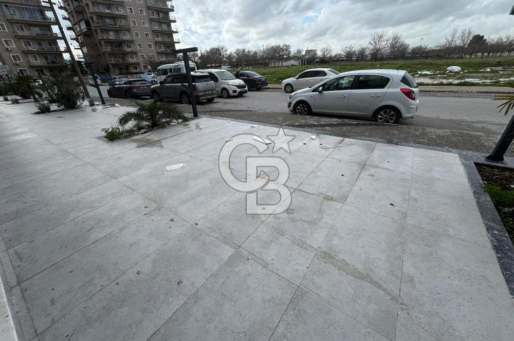 ATAŞEHİR BEST PROJESİ, TRAMVAY ve AOSB YAKINI SATILIK 80m2 DÜKKAN