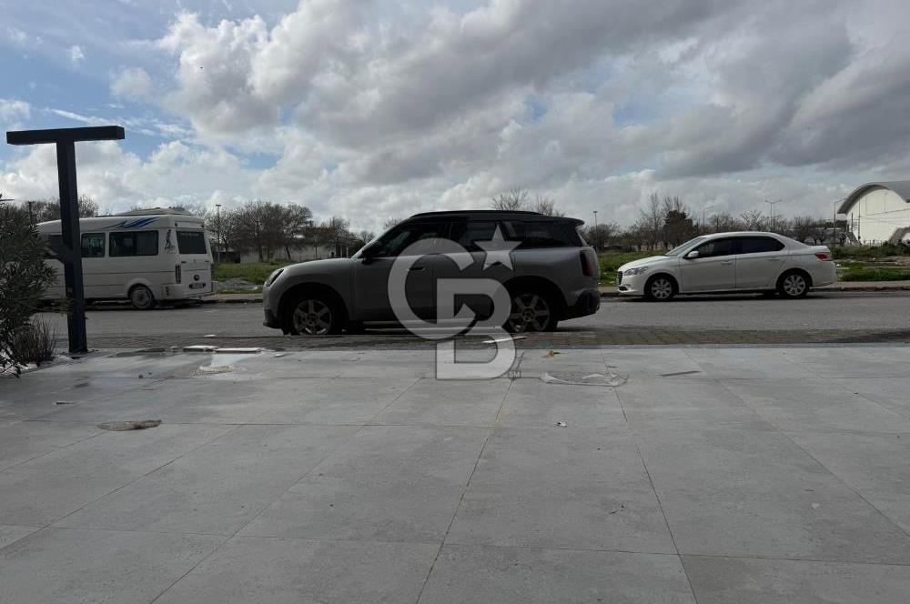 ATAŞEHİR BEST PROJESİ, TRAMVAY ve AOSB YAKINI SATILIK 80m2 DÜKKAN