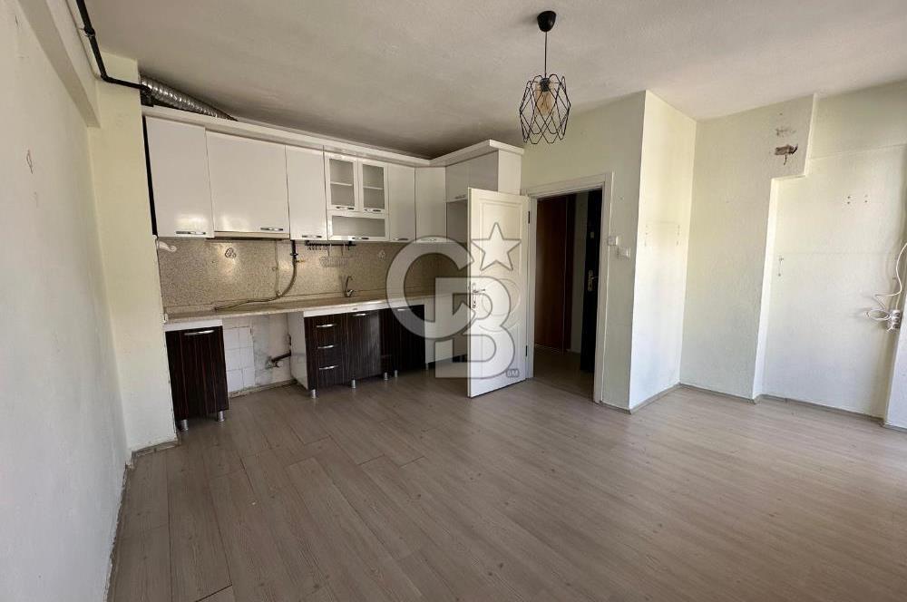 Kordona 2 Dakika,Deniz Manzaralı Teraslı,Merkezde Kiralık Daire