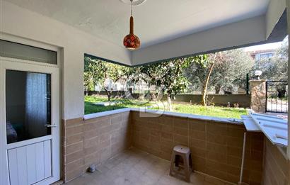 ALTINOLUK’TA HAVUZLU DENİZE 50 M. HAVUZLU SİTE İÇİNDE SATILIK 2+1 DAİRE