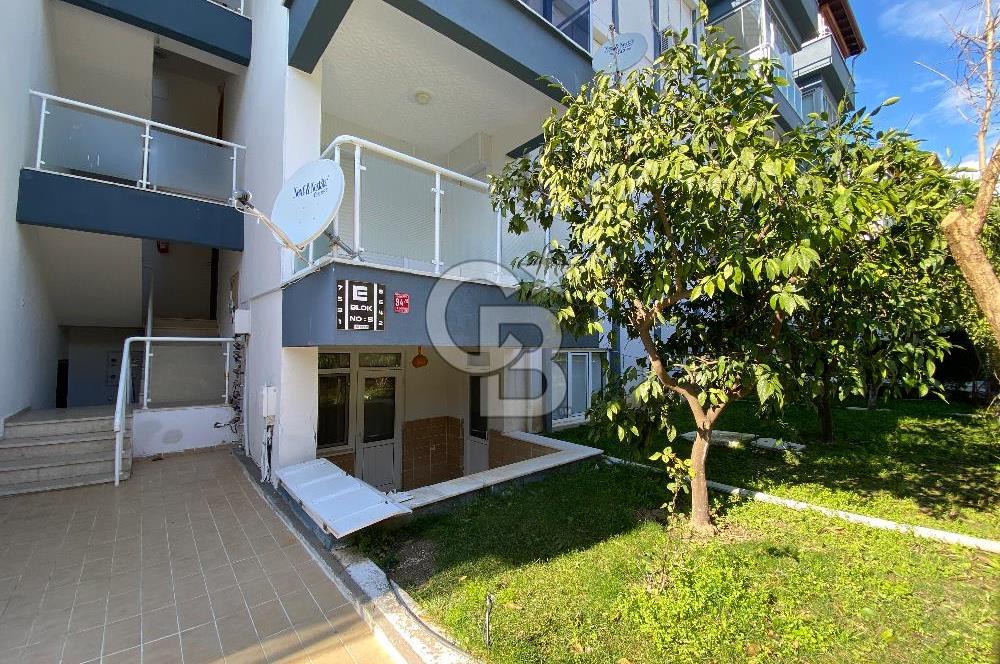 ALTINOLUK’TA HAVUZLU DENİZE 50 M. HAVUZLU SİTE İÇİNDE SATILIK 2+1 DAİRE