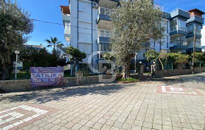 ALTINOLUK’TA HAVUZLU DENİZE 50 M. HAVUZLU SİTE İÇİNDE SATILIK 2+1 DAİRE