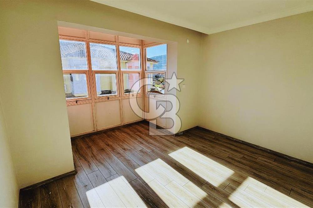 Foça Bağarası Kazım Dirik Mah. Kiralık 2+1 Dubleks