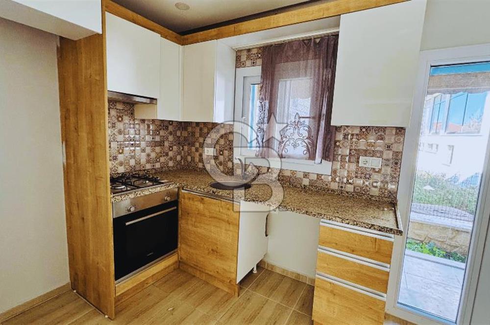 Foça Bağarası Kazım Dirik Mah. Kiralık 2+1 Dubleks