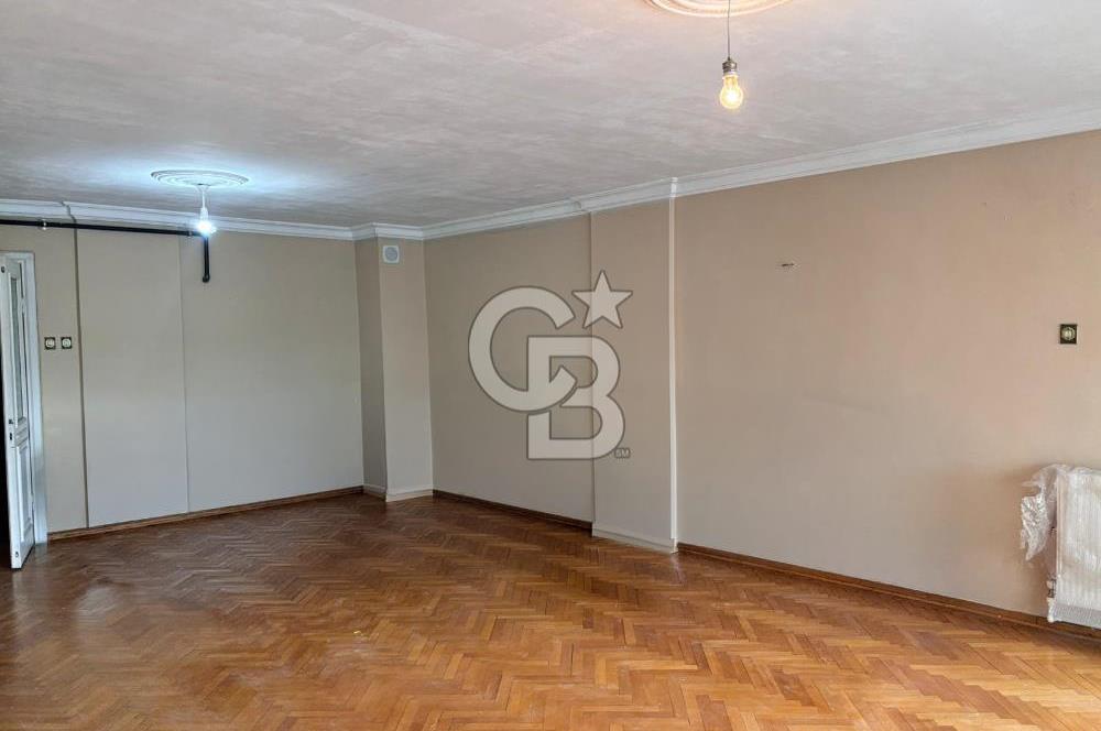 CB Yalı'dan Mithatpaşa Caddesin'de Asansörlü 4+1 Kiralık Daire
