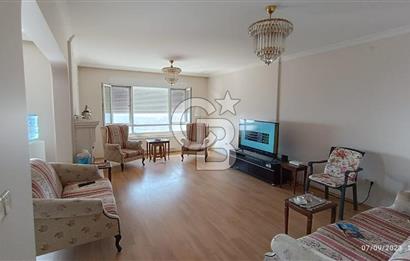 Karşıyaka Yüksek vadi evlerinde Manzaralı Kiralık 4+1