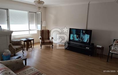 Karşıyaka Yüksek vadi evlerinde Manzaralı Kiralık 4+1