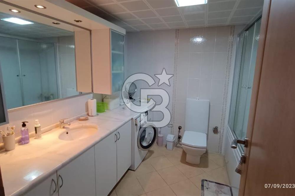 Karşıyaka Yüksek vadi evlerinde Manzaralı Kiralık 4+1