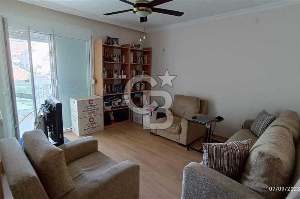 Karşıyaka Yüksek vadi evlerinde Manzaralı Kiralık 4+1