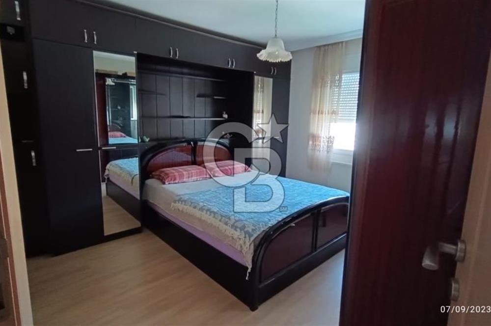 Karşıyaka Yüksek vadi evlerinde Manzaralı Kiralık 4+1