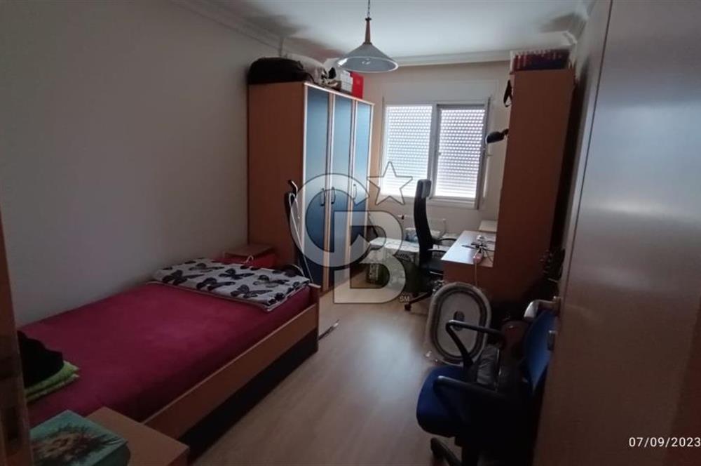 Karşıyaka Yüksek vadi evlerinde Manzaralı Kiralık 4+1