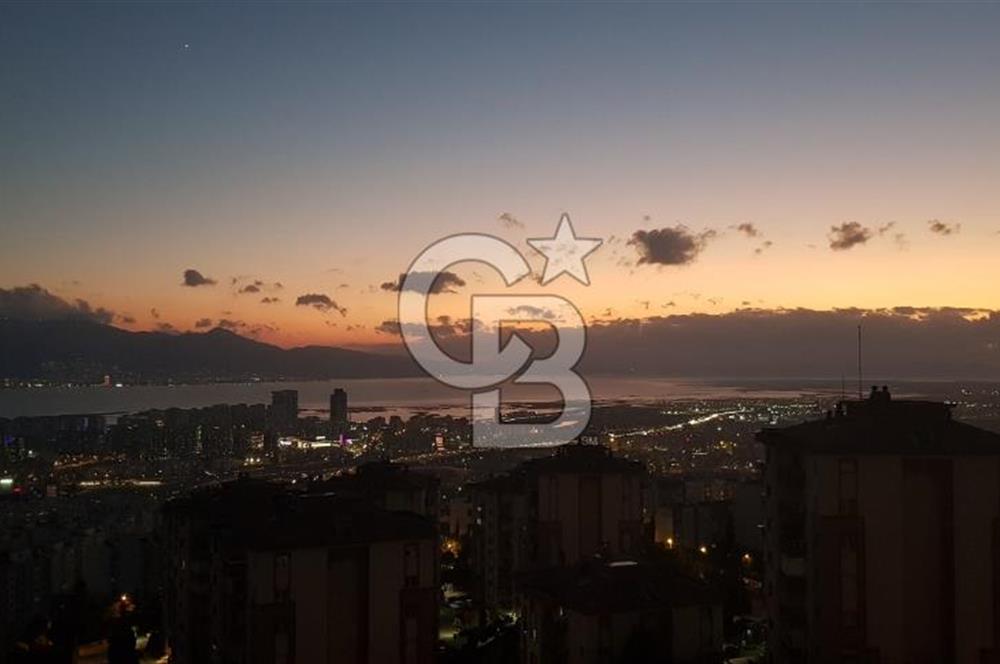 Karşıyaka Yüksek vadi evlerinde Manzaralı Kiralık 4+1