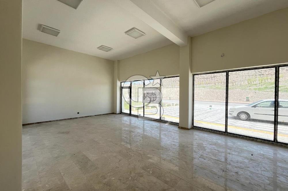 SARAYKENT SATILIK DÜKKAN CADDE ÜZERİ ÇİFT CEPHE YÜKSEK TAVAN