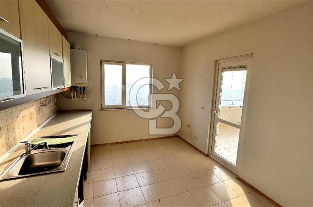 Oyak Yamaçevler'de Kesintisiz Deniz Manzaralı, Güvenli Geniş 3+1 