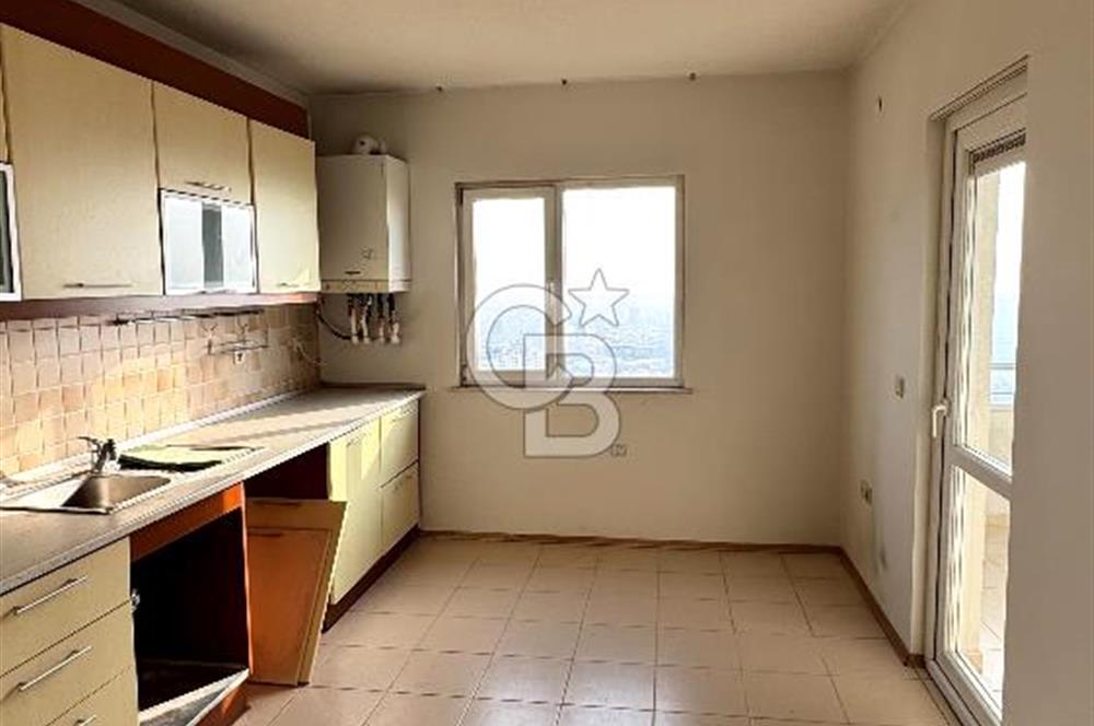 Oyak Yamaçevler'de Kesintisiz Deniz Manzaralı, Güvenli Geniş 3+1 