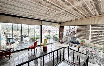 Liman ve Çarşı Yakını: 4 Katlı, Tam Faal Restoran Binası Yeni Sahibini Bekliyor