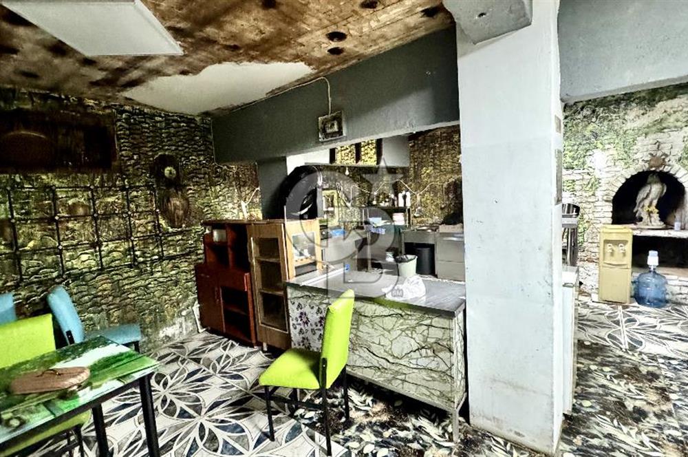 Liman ve Çarşı Yakını: 4 Katlı, Tam Faal Restoran Binası Yeni Sahibini Bekliyor