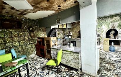 Liman ve Çarşı Yakını: 4 Katlı, Tam Faal Restoran Binası Yeni Sahibini Bekliyor