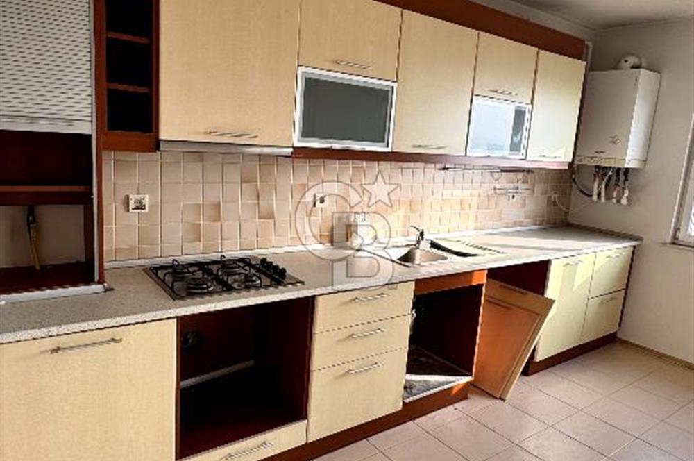 Oyak Yamaçevler'de Kesintisiz Deniz Manzaralı, Güvenli Geniş 3+1 