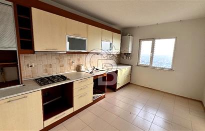 Oyak Yamaçevler'de Kesintisiz Deniz Manzaralı, Güvenli Geniş 3+1 