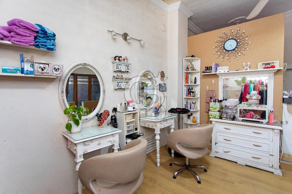 Foça Fevzipaşa Mah. Pasaj İçerisinde Satılık Dükkan