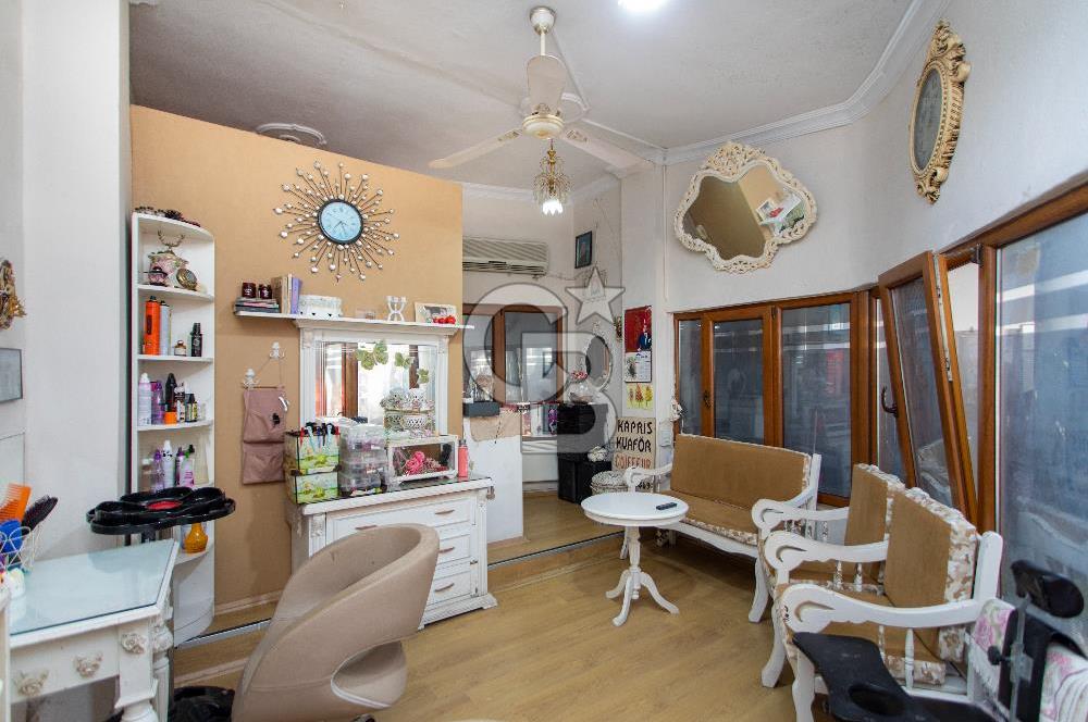 Foça Fevzipaşa Mah. Pasaj İçerisinde Satılık Dükkan