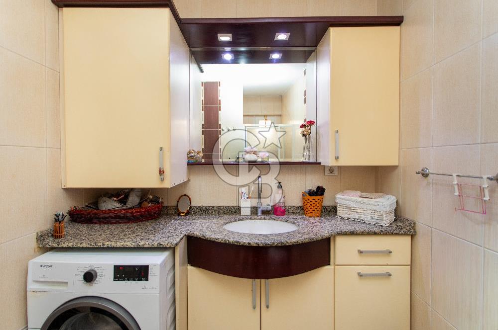 Foça Atatürk Mah. Satılık 2+1 Daire