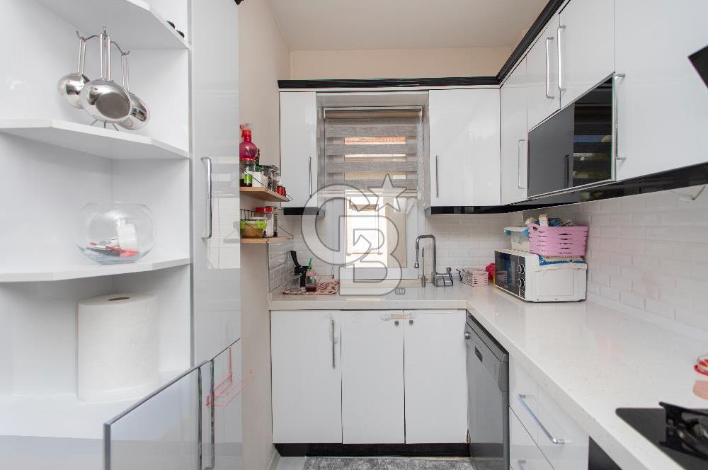 Foça Atatürk Mah. Satılık Tadilatlı 3+1 Daire