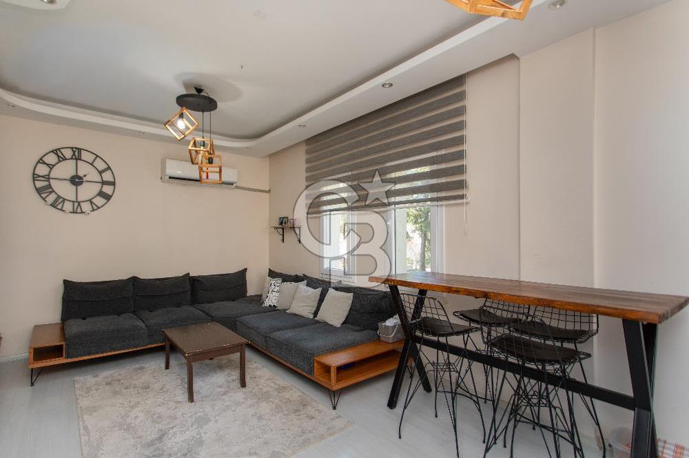 Foça Atatürk Mah. Satılık Tadilatlı 3+1 Daire