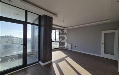 BEYLİKDÜZÜ KAVAKLI ESMARİN BUTİK'TE SATILIK 3+2 DUBLEKS DAİRE