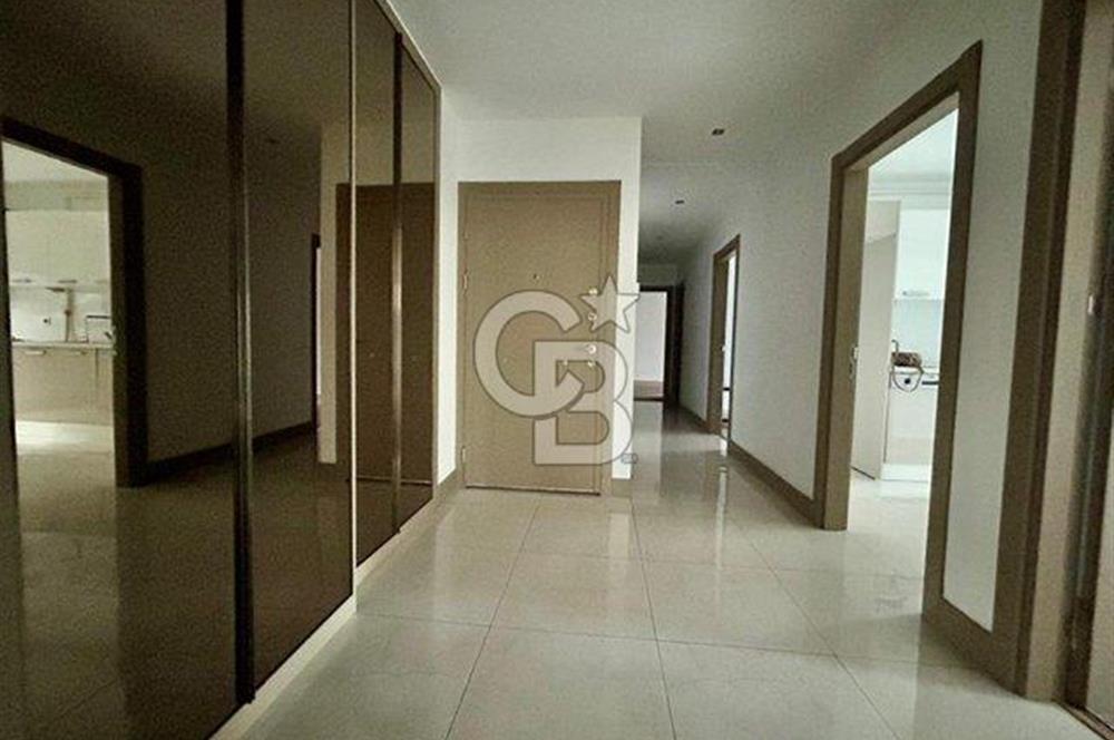 Bağdat caddesi'nde iş yeri ve konuta uygun sahil tarafında 3+1