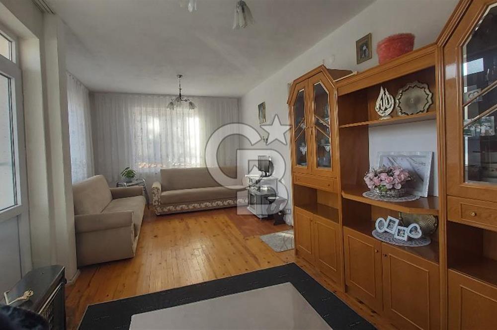 Afyon-Dazkırı Yeniyol Mah.de Merkeze Yakın Satılık Müstakil Ev ve Arsası