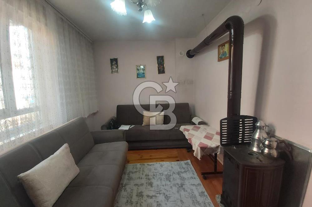 Afyon-Dazkırı Yeniyol Mah.de Merkeze Yakın Satılık Müstakil Ev ve Arsası