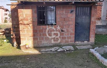 Afyon-Dazkırı Yeniyol Mah.de Merkeze Yakın Satılık Müstakil Ev ve Arsası