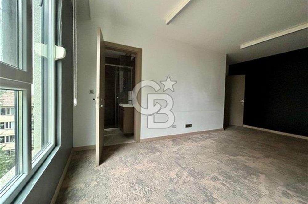 Bağdat caddesi'nde iş yeri ve konuta uygun sahil tarafında 3+1