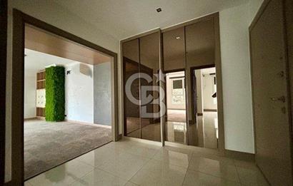 Bağdat caddesi'nde iş yeri ve konuta uygun sahil tarafında 3+1