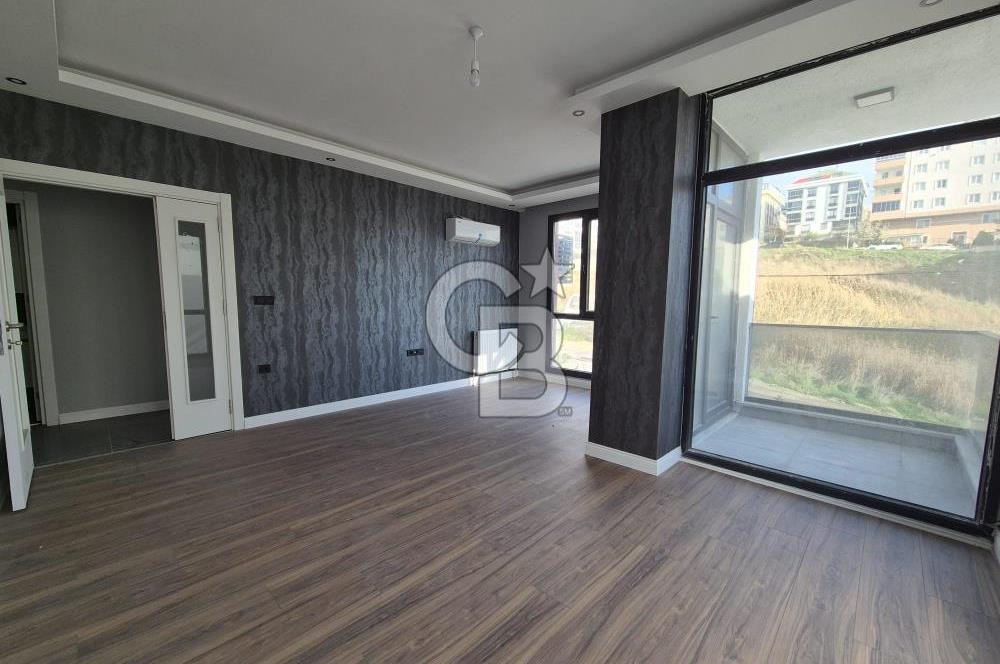 BEYLİKDÜZÜ KAVAKLI ESMARİN BUTİK'TE SATILIK 2+1 DAİRE