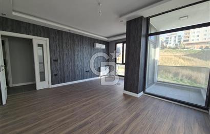 BEYLİKDÜZÜ KAVAKLI ESMARİN BUTİK'TE SATILIK 2+1 DAİRE